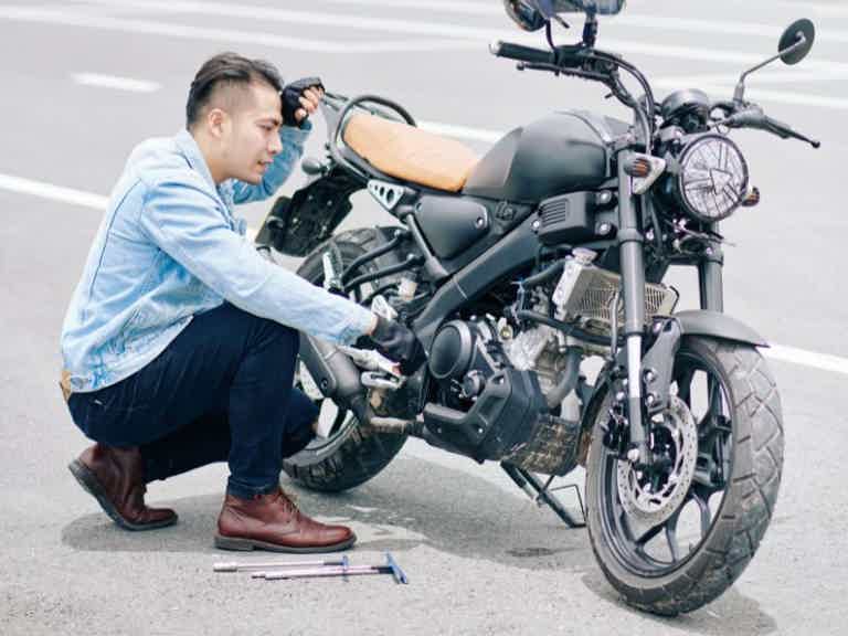 Motorcycle Throttle Sticking How to Prevent Motobriiz